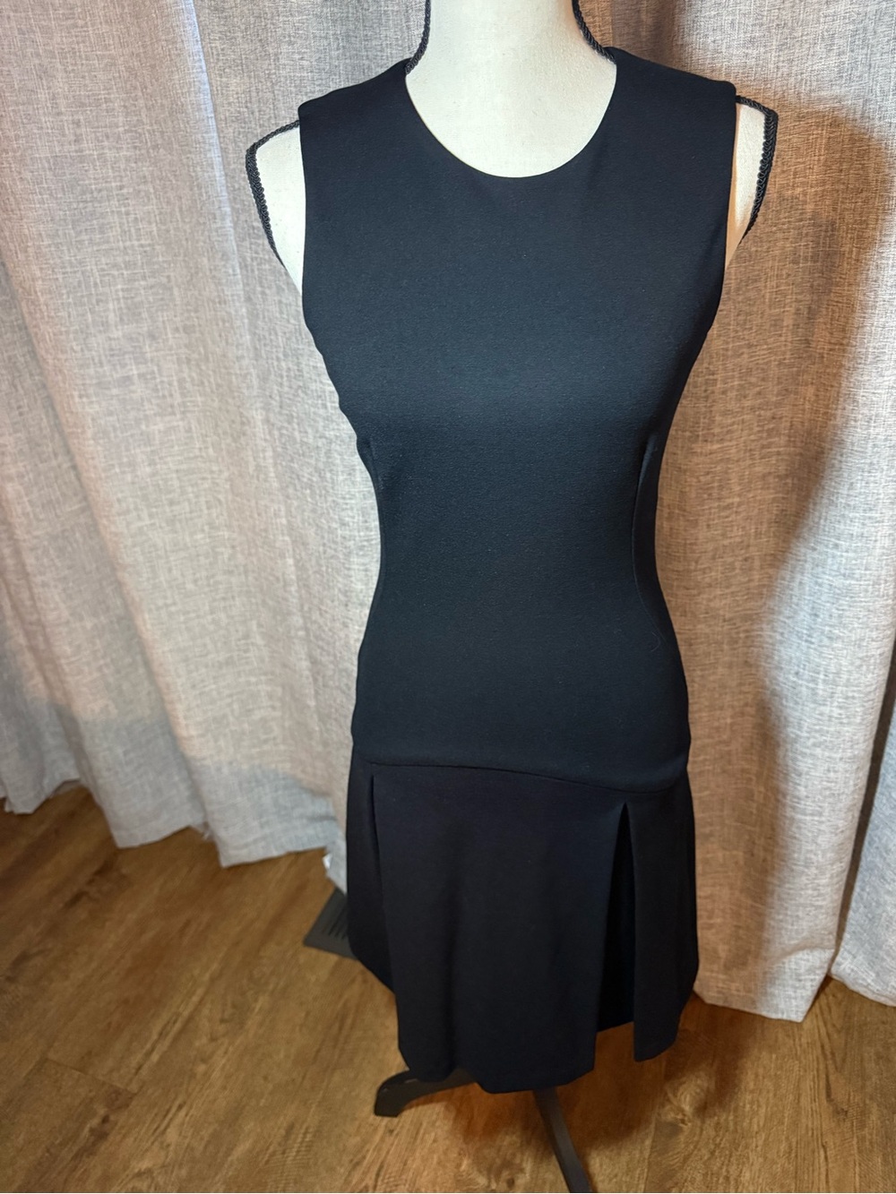 Alexander McQueen Black Sleeveless Wool Blend Fit-and-Flare Dress